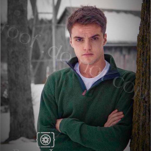 Profile Picture of Thomas Meath (@thomasm01) on Poshmark