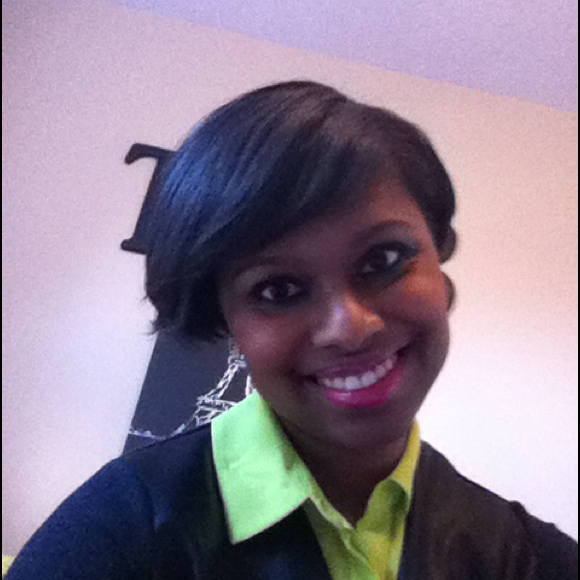 Profile Picture of Tori James (@tbjames) on Poshmark
