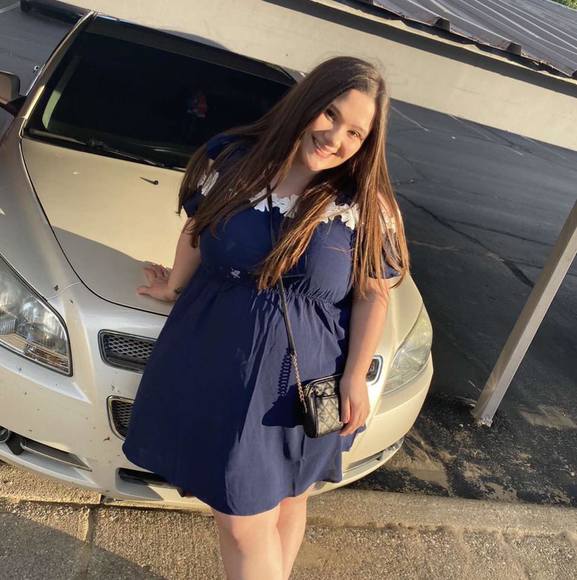 Profile Picture of Alexis Rosko (@lexi_rosko) on Poshmark