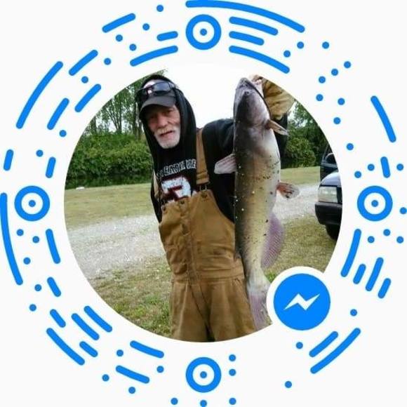 Profile Picture of Andrew Day (@adayz0902) on Poshmark