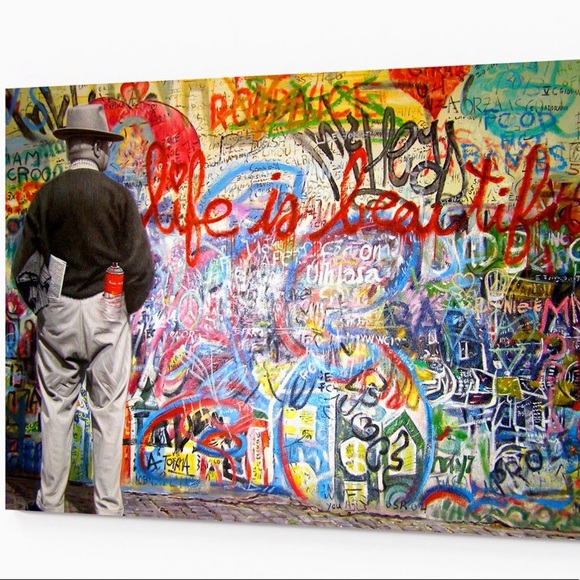 Profile Picture of Stefano Compagnone (@scompagnone) on Poshmark