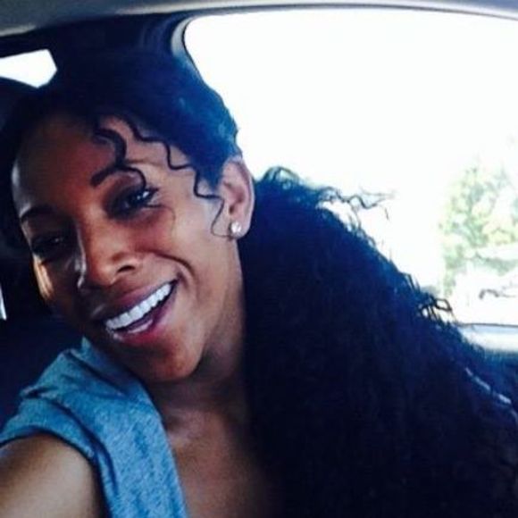 Profile Picture of Landol Milani (@landolmilani) on Poshmark