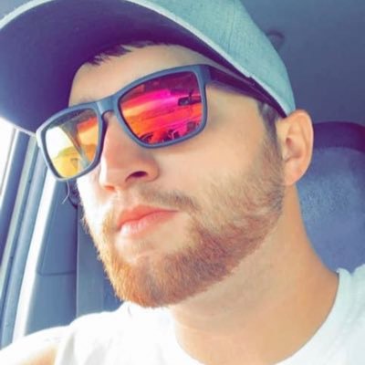 Profile Picture of Jeffrey Murphy (@murphy_j32) on Twitter