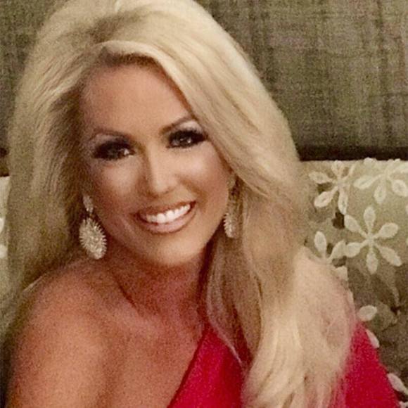 Profile Picture of Alisha Plummer (@alishap) on Poshmark