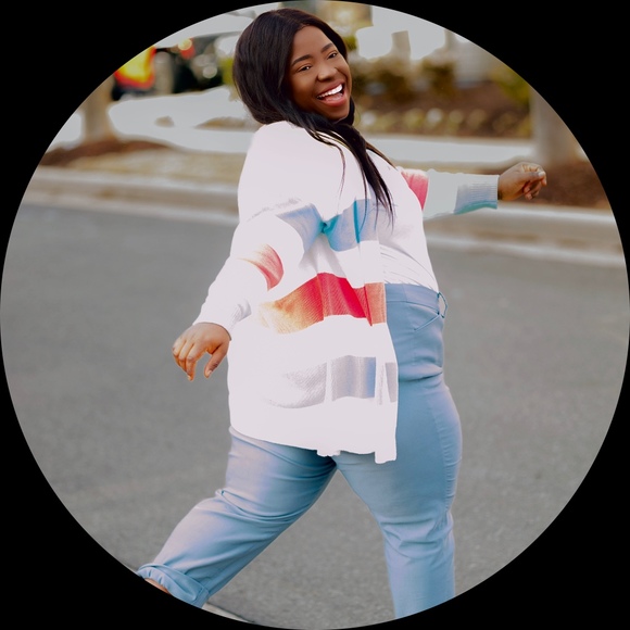 Profile Picture of Faustina Addo (@tinas_tube) on Poshmark