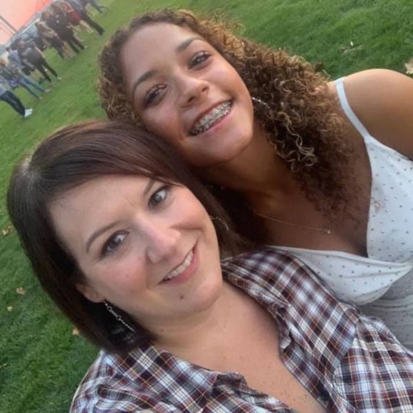 Profile Picture of Patricia Opperman (@pattymelt4276) on Poshmark