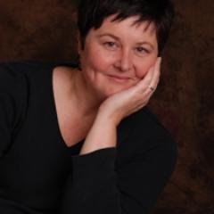 Profile Picture of Danell Joneson Twitter