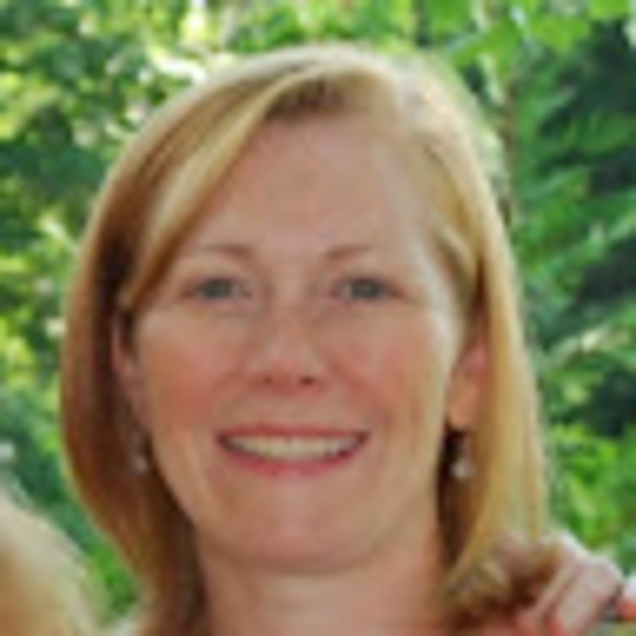 Profile Picture of Libby Yoskowitz (@libbytheo) on Poshmark