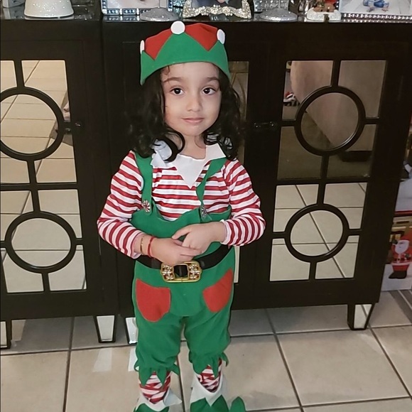 Profile Picture of Alex Villegas (@t39260) on Poshmark