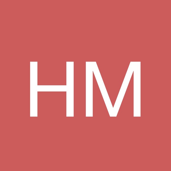 Profile Picture of Hannah Merrill (@dblhm) on Poshmark