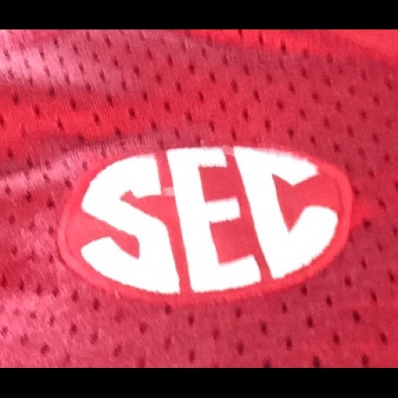 Profile Picture of Janet Towner (@janetgirl) on Poshmark