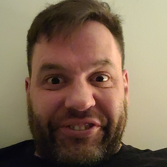 Profile Picture of Robert Hyatt (@phantombosco) on Poshmark