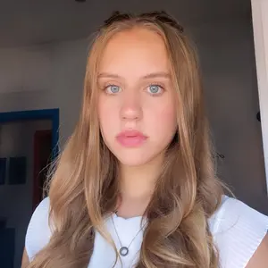 Profile Picture of V⭐️ (@viola.dallago) on Tiktok