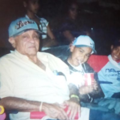 Profile Picture of Carlos Mendez (@ctank38) on Twitter