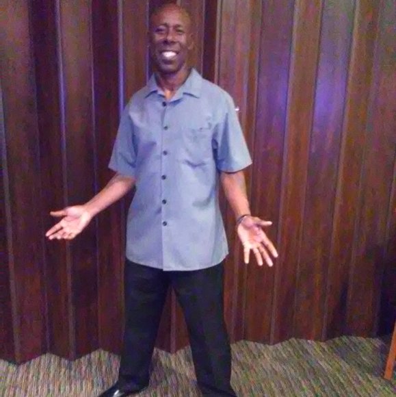 Profile Picture of Gary Ray (@garyray1) on Poshmark