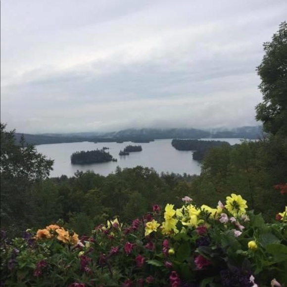 Profile Picture of Ana Dirubbo (@anadirubbo) on Poshmark