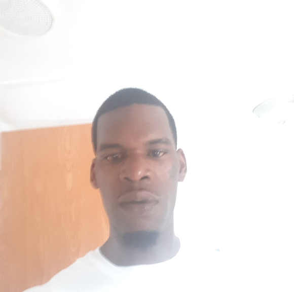 Profile Picture of Corey Davis (@coreydavis183) on Poshmark