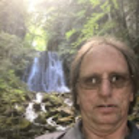 Profile Picture of Dwayne Parker (@tk817935) on Poshmark