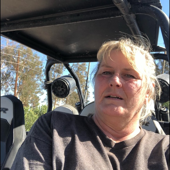 Profile Picture of Sharon Hughen (@sharonhughen) on Poshmark