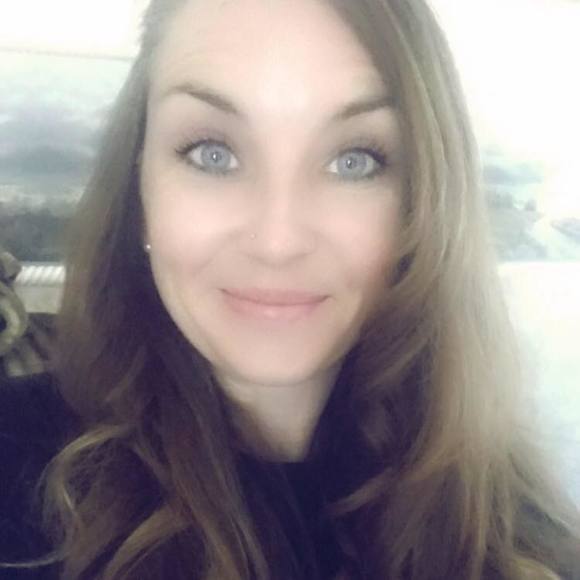 Profile Picture of Angel Mclogan (@anglrae25) on Poshmark