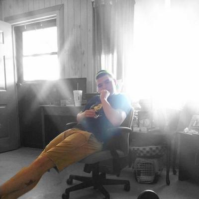 Profile Picture of Larry Wade Grammer (@WadeGrammer) on Twitter