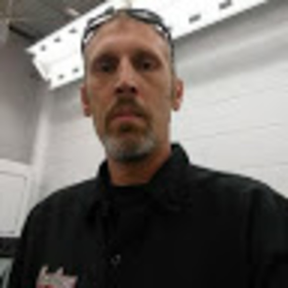 Profile Picture of Ray Belcher (@raybelcher493) on Poshmark