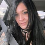 Profile Picture of Rachel Shugarts (@rshugs78) on Instagram