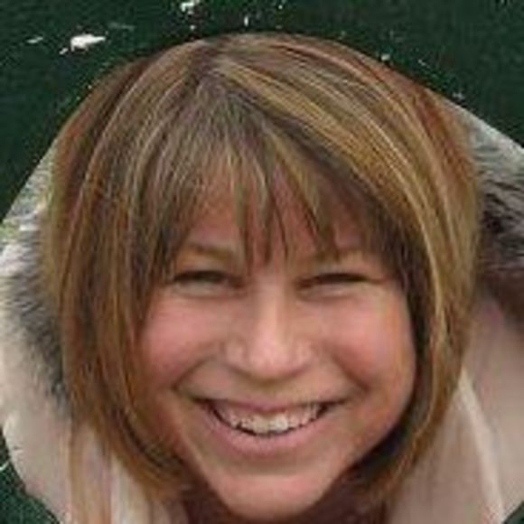 Profile Picture of Jennifer Marletta (@jennzboxx) on Poshmark