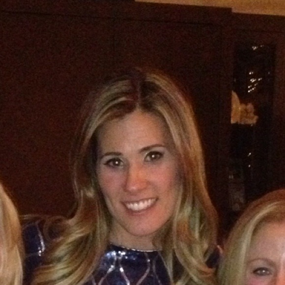 Profile Picture of Paulette Puccio (@paulettep1) on Poshmark