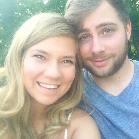 Profile Picture of Alexis Cook (@alexismcook) on Poshmark