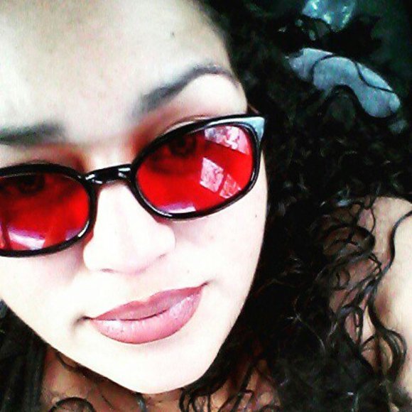 Profile Picture of Sarah Zamarron (@sarahsj408) on Poshmark