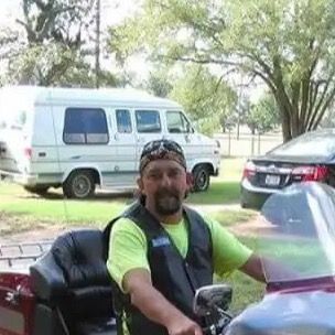 Profile Picture of Ron (@thatoneguy_1968) on Tiktok