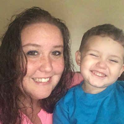 Profile Picture of Amanda Renee Edmonds (@AEdmonds54) on Twitter