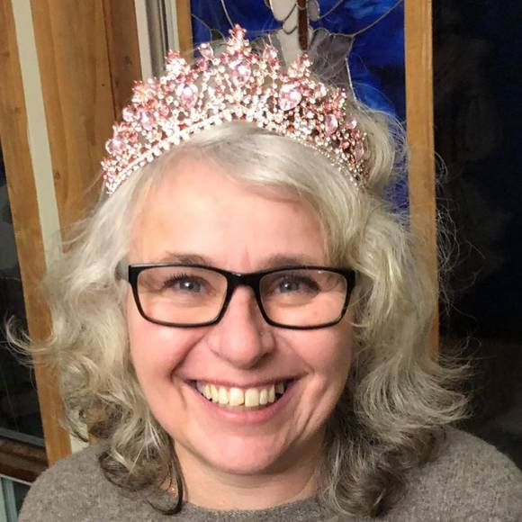 Profile Picture of Nathalie Deault (@nathaliedeault) on Poshmark