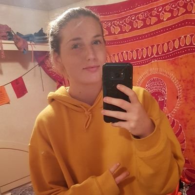 Profile Picture of Bronwyn Grant (@NoddyAt6) on Twitter