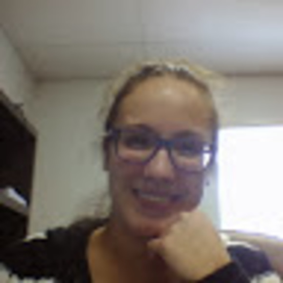 Profile Picture of Allison Howison (@allisss19) on Poshmark