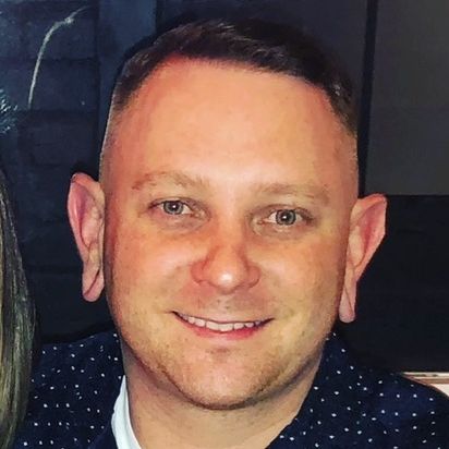 Profile Picture of Stephen Milton (@shredthesky) on Tiktok