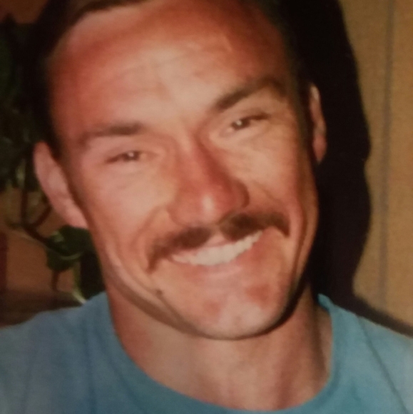 Profile Picture of Jerry Jones (@jerryjones834) on Poshmark