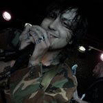 Profile Picture of 𝔰𝔬𝔭𝔥𝔦𝔞! ♡ (@sharperlives) on Instagram