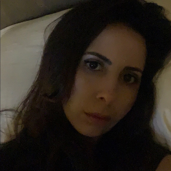 Profile Picture of Nadia Rezzak (@rezzakn) on Poshmark