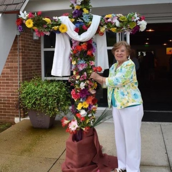 Profile Picture of Juanita Simison (@jjsimison) on Poshmark