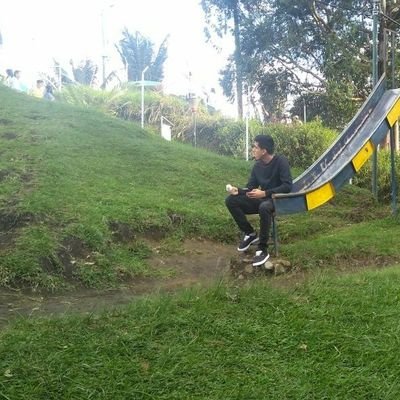 Profile Picture of Cristian Urquijo (@cristian9903) on Twitter