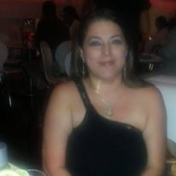 Profile Picture of D Bregeth (@dbregeth) on Poshmark