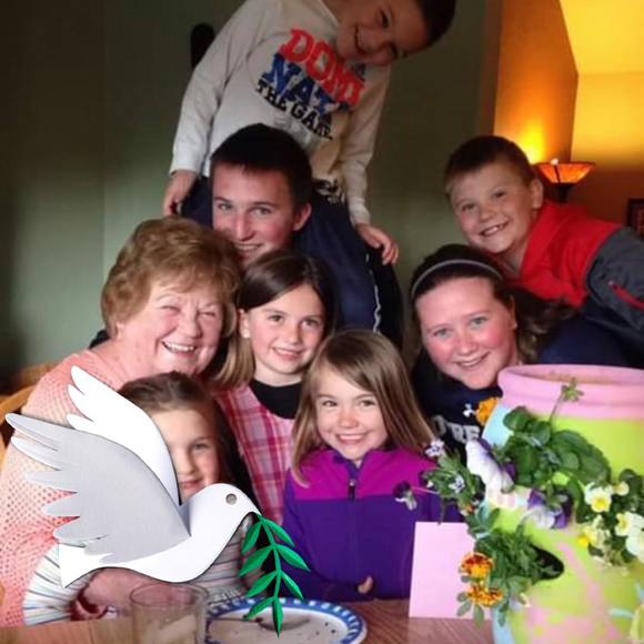 Sharon Greenthal - Poshmark Profile Picture of Sharon Greenthal (@greenthal1945) on Poshmark