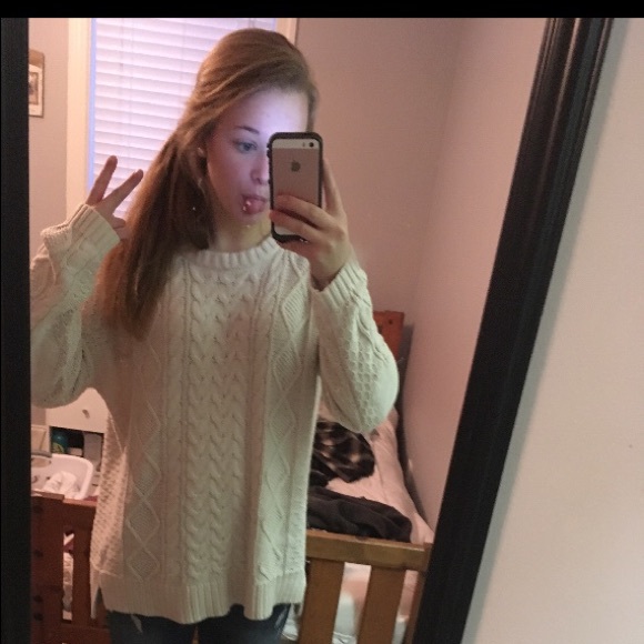 Profile Picture of Amanda Plaster (@amandaaplaster6) on Poshmark