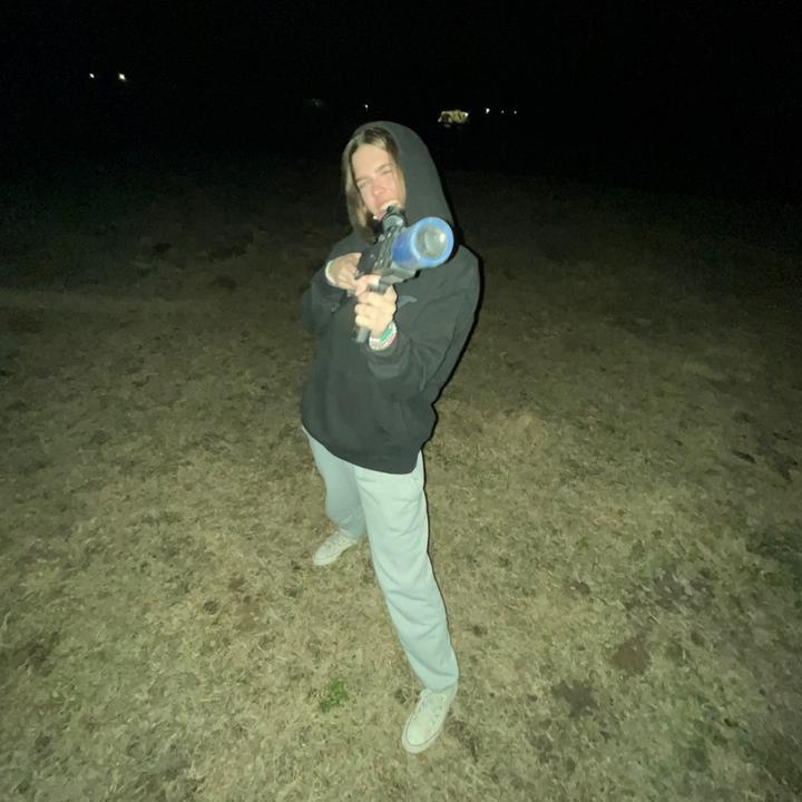 Profile Picture of vivi (@vivitownsend) on Tiktok