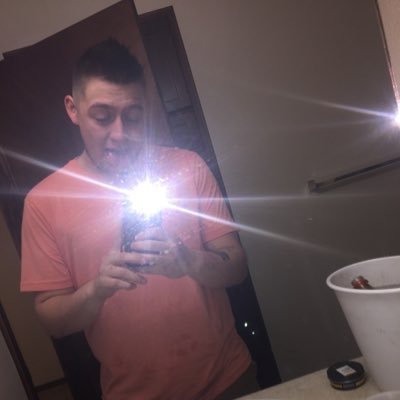 Profile Picture of Broc Dwayne Glover (@BrocDwayne) on Twitter