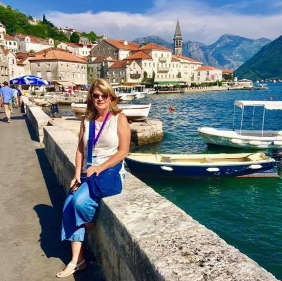 Profile Picture of Kathy Pickerell (@kathypickerell) on Poshmark