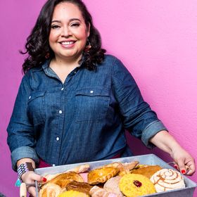 Profile Picture of Vianney Rodriguez (@sweetlifebake) on Pinterest