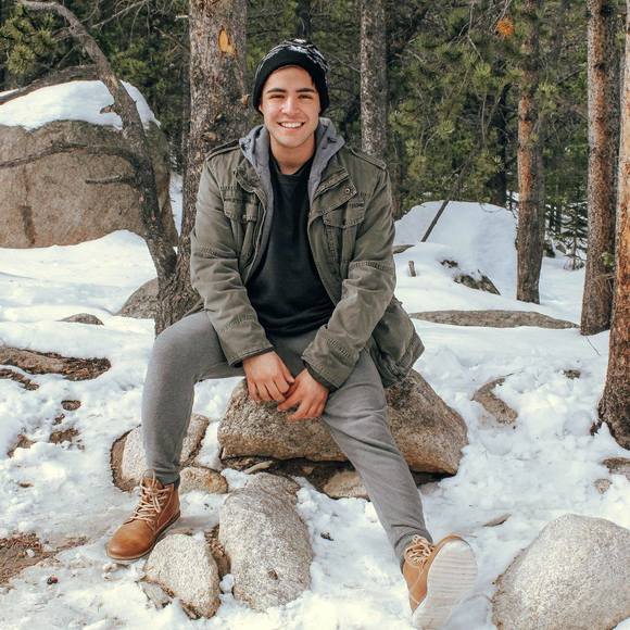 Profile Picture of Benjamin Montoya velez (@benjaminmontoya) on Poshmark